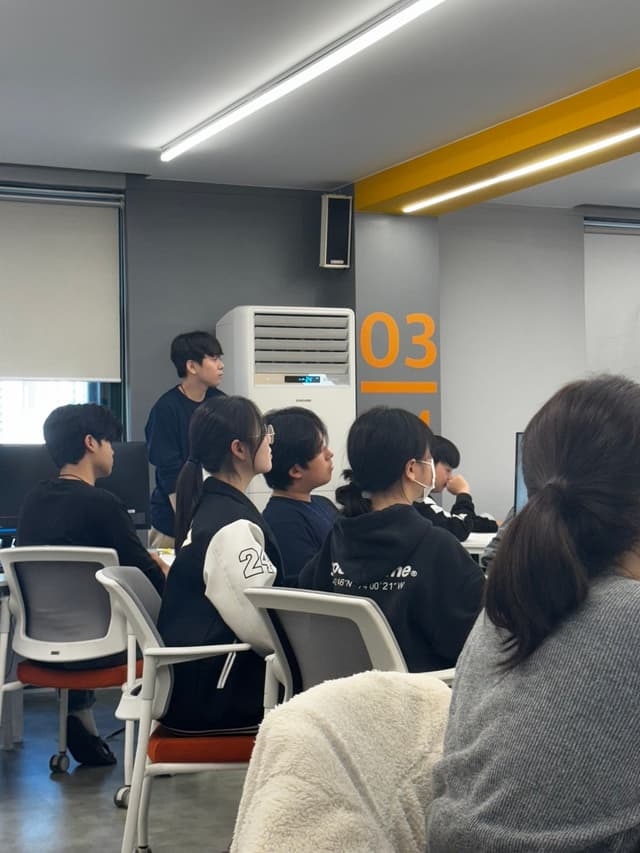 작년 SSF24 이미지 중